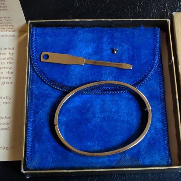 Jewelry - Charles Revson Love Bracelet Replacement Screw